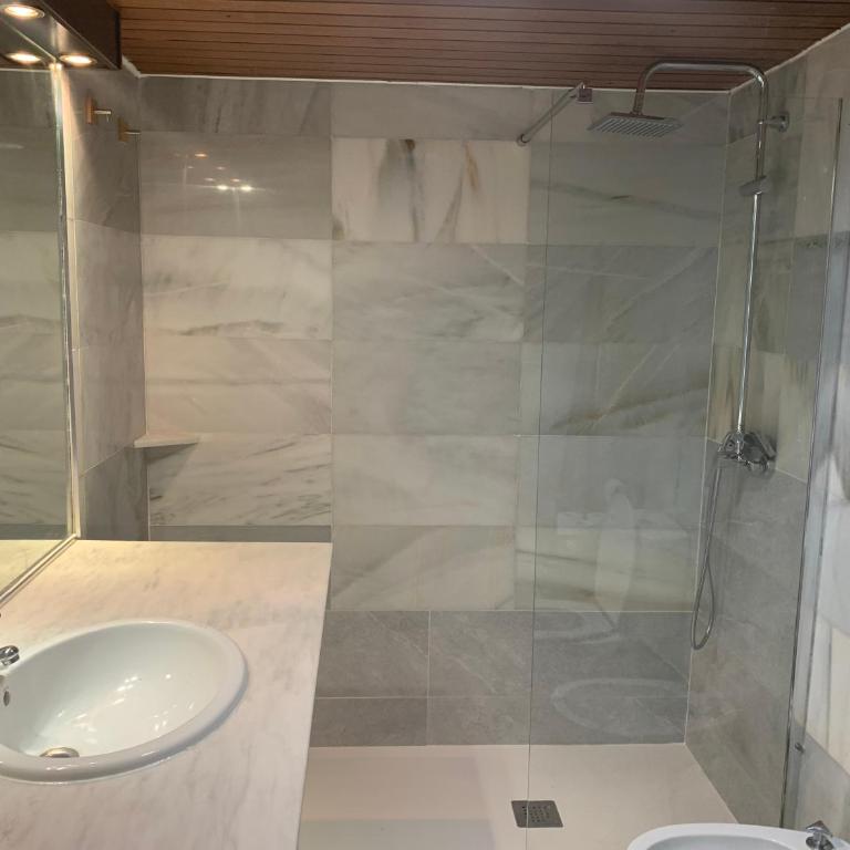 Pisos con vistas Moncloa-Universidad - Two-Bedroom Apartment - 5