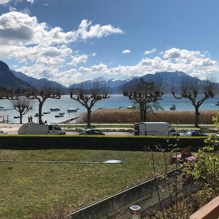 CHEZ JACQUES - terrasse avec vue lac et montagne - Apartment mit 1 Schlafzimmer - 1