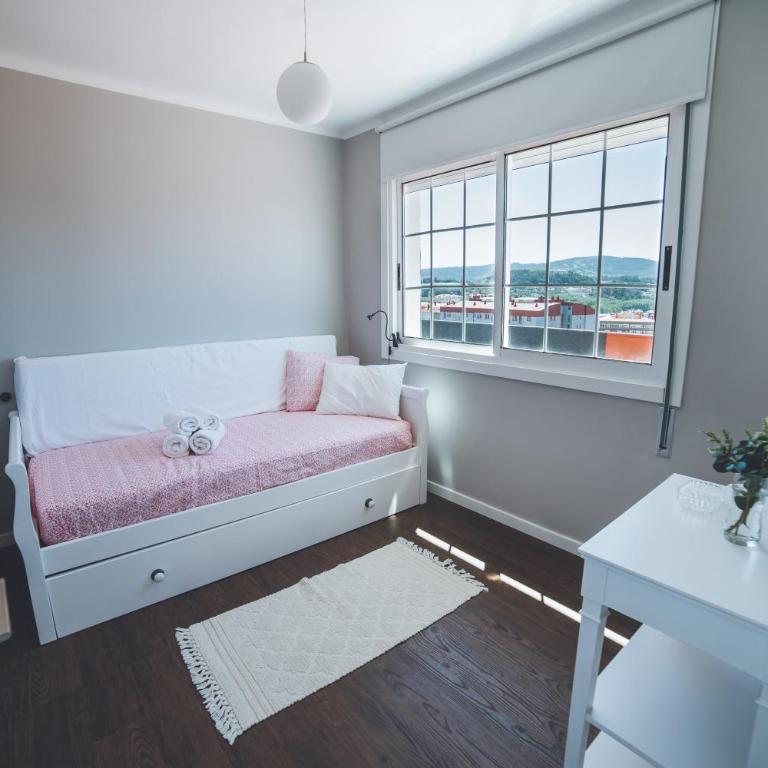 Ático con vistas entre centro y playa - Two-Bedroom Apartment - 12