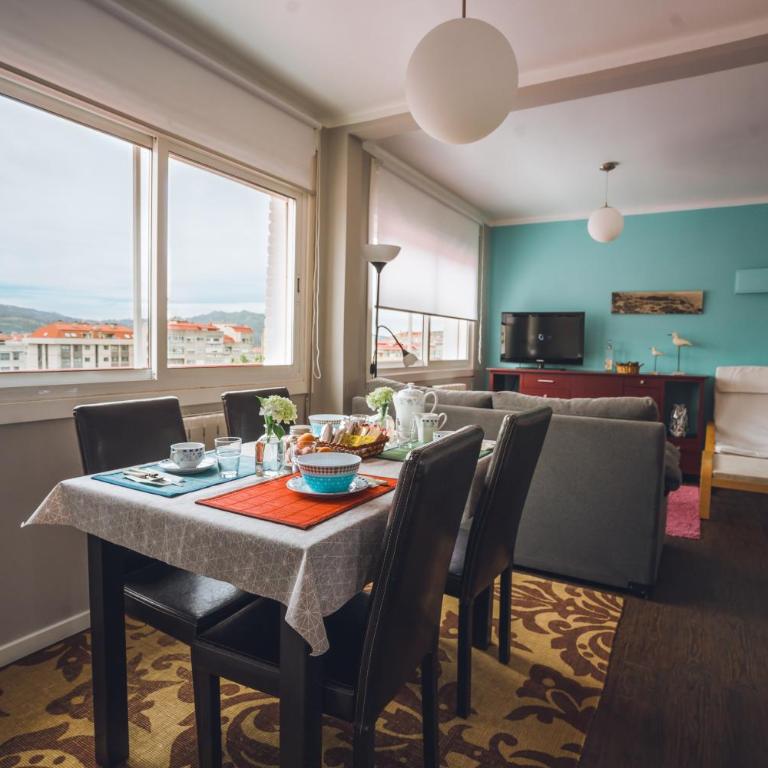 Ático con vistas entre centro y playa - Two-Bedroom Apartment - 1