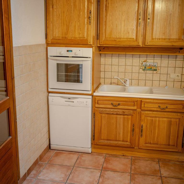 Le Mont Blanc (Gite Des Alpes) - Apartment - Ground Floor - 8