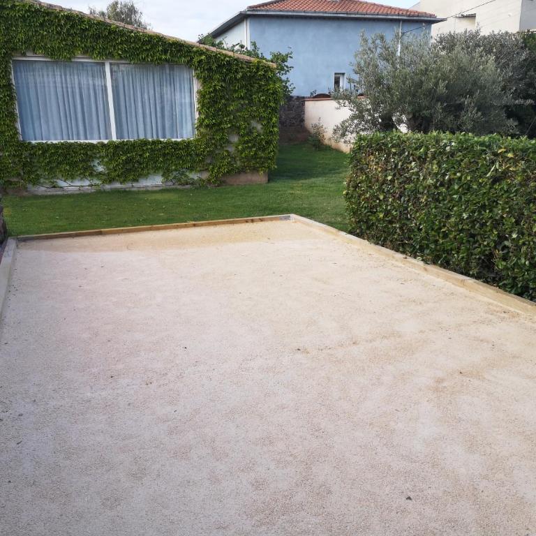 GITE MEUBLE POUR 1,2,3,4 PERS AVEC PISCINE à PARTAGER - Maison 1 Chambre - 3