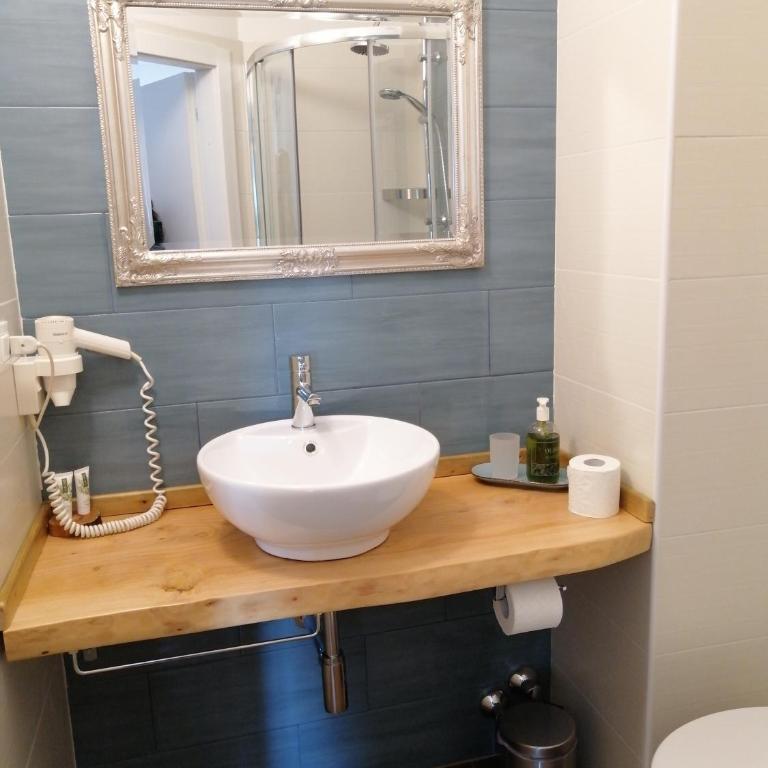 Al Rustico - Camera Matrimoniale/Doppia con Letti Singoli con Bagno Privato - 5
