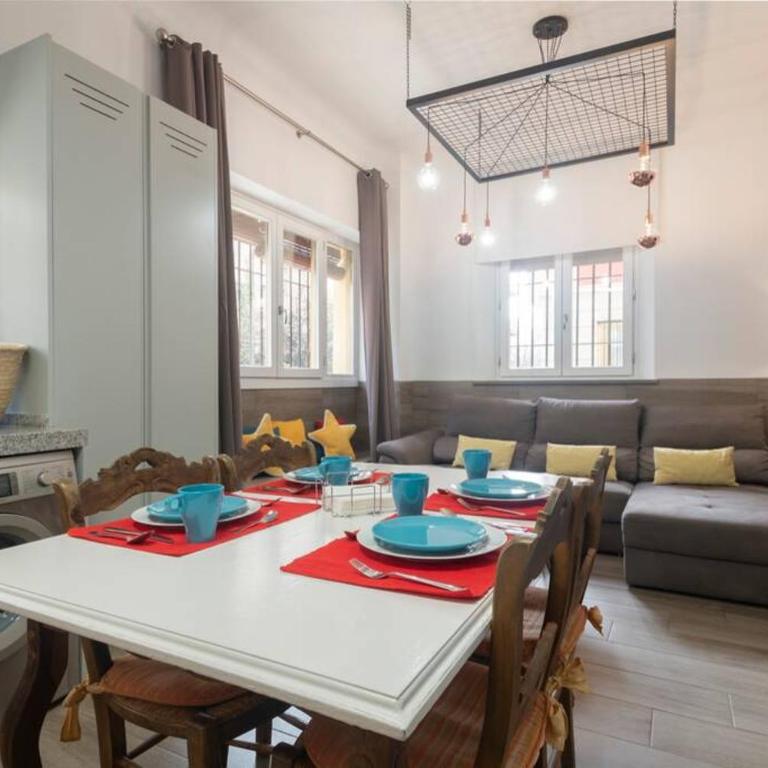 Precioso Piso en Paseo de la Bomba free parking - Two-Bedroom Apartment - 19