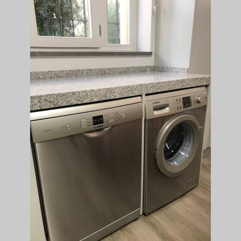 Precioso Piso en Paseo de la Bomba free parking - Two-Bedroom Apartment - 18