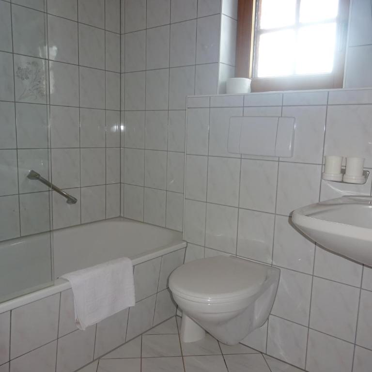 Landhaus Löberbauer - Doppelzimmer mit Bergblick - 2