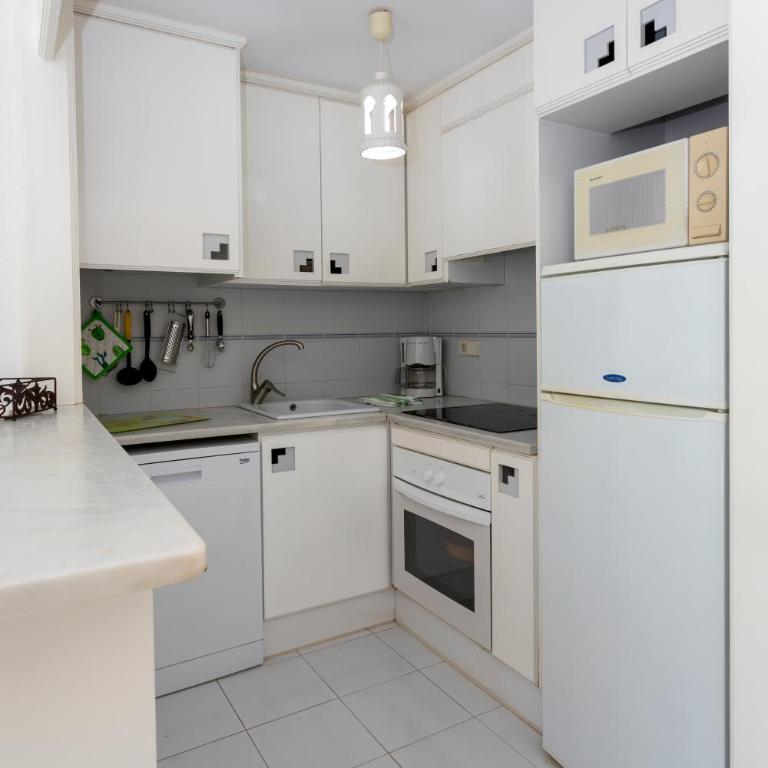 Cala Blanca, bajo, 2 dormitorios, by Bookindenia - Apartamento de 2 dormitorios - 9