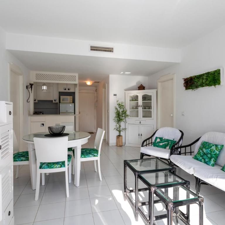 Cala Blanca, bajo, 2 dormitorios, by Bookindenia - Apartamento de 2 dormitorios - 8