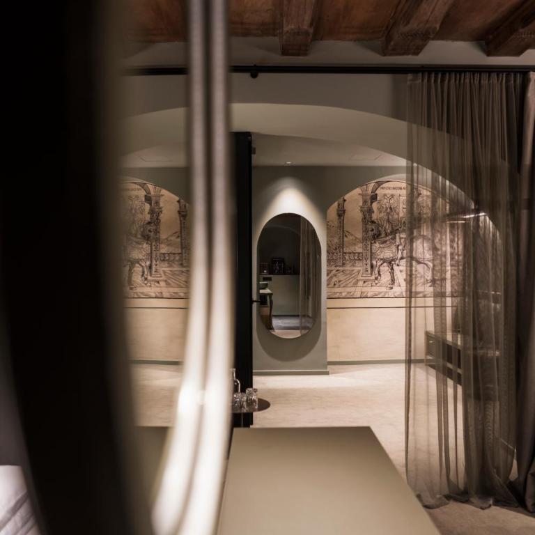 Altstadthotel Weisses Kreuz - Tiroler Suite - 6