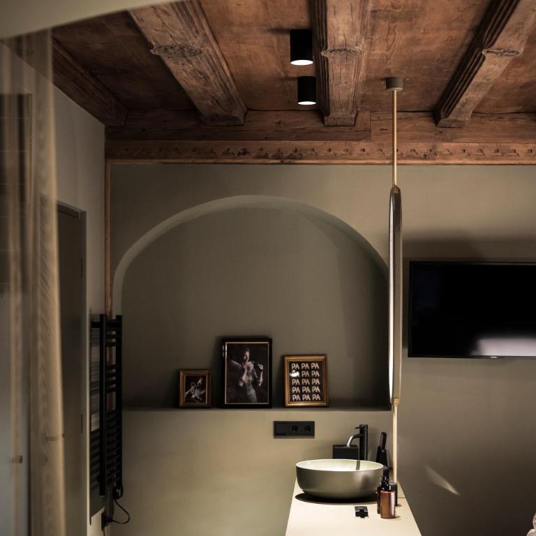 Altstadthotel Weisses Kreuz - Tiroler Suite - 7