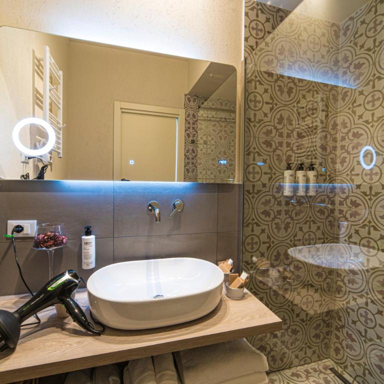 B&B SMARTFIT HOUSE - Room & Relax in Pescara - Camera Matrimoniale/Doppia con Letti Singoli con Bagno Privato - 6