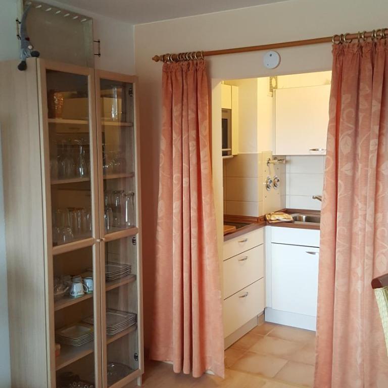 Fewo FRIADO im Ferienpark OA - ohne Zusatzkosten nach Anreise - mit Hallenbad, W-Lan, PKW-Garage, Kurtaxe mit Allgäu-Walser-Pass, Bett- und Handtuch-Wäsche sowie End-Reinigung - One-Bedroom Apartment - 33
