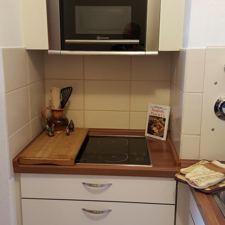 Fewo FRIADO im Ferienpark OA - ohne Zusatzkosten nach Anreise - mit Hallenbad, W-Lan, PKW-Garage, Kurtaxe mit Allgäu-Walser-Pass, Bett- und Handtuch-Wäsche sowie End-Reinigung - One-Bedroom Apartment - 38