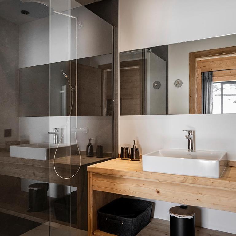 Nouveau et spacieux, Place de l'Eglise et terrasse privative - Appartement en Duplex - 17