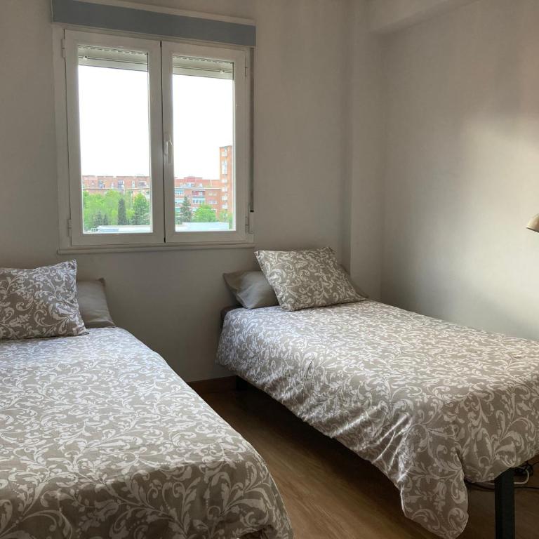 2 baños! Piso grande 100 m2 y Garaje gratis - Two-Bedroom Apartment - 10