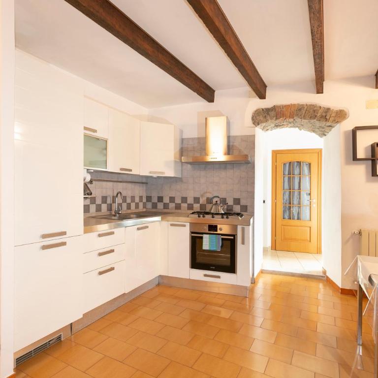 Giardi - Two-Bedroom Apartment - 31