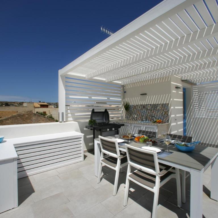 ITACA e MEDEA - Appartamenti con idromassaggio in terrazza - Appartamento con 2 Camere da Letto - 4