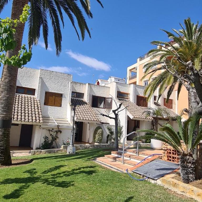 Adosado con piscina a 50 metros de la playa - Las Fuentes ALBERT VILLAS - Casa - 2