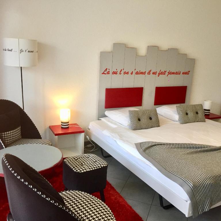 Studios & Appartements famille - Saillon Evasion - Studio Vintage mit Balkon - 4