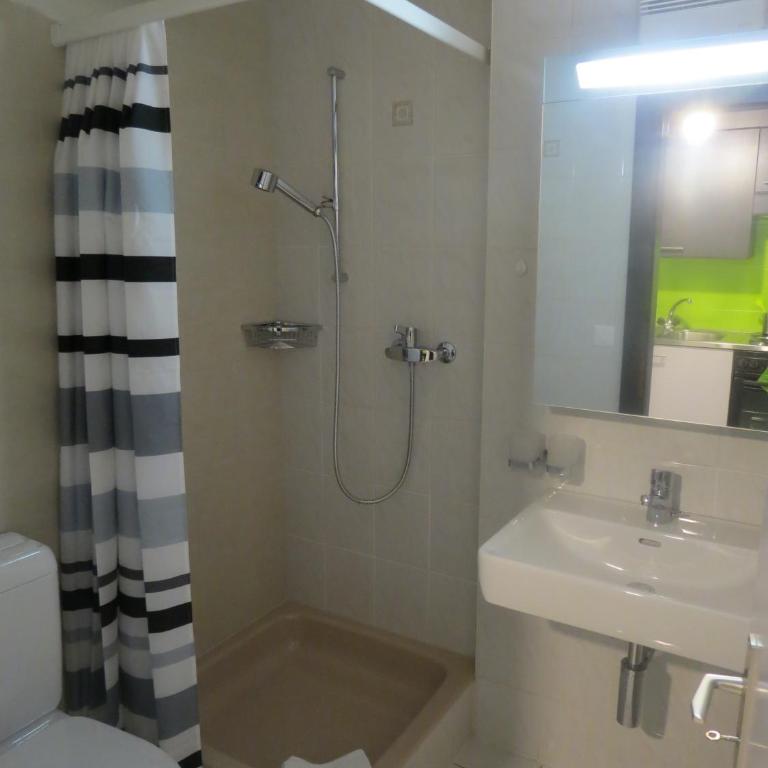Studios & Appartements famille - Saillon Evasion - Superior Studio mit Balkon - 3