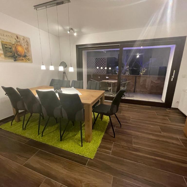 Absolute Active Mountain Resort - Deluxe Apartment mit 3 Schlafzimmern, Sauna und Balkon - 16