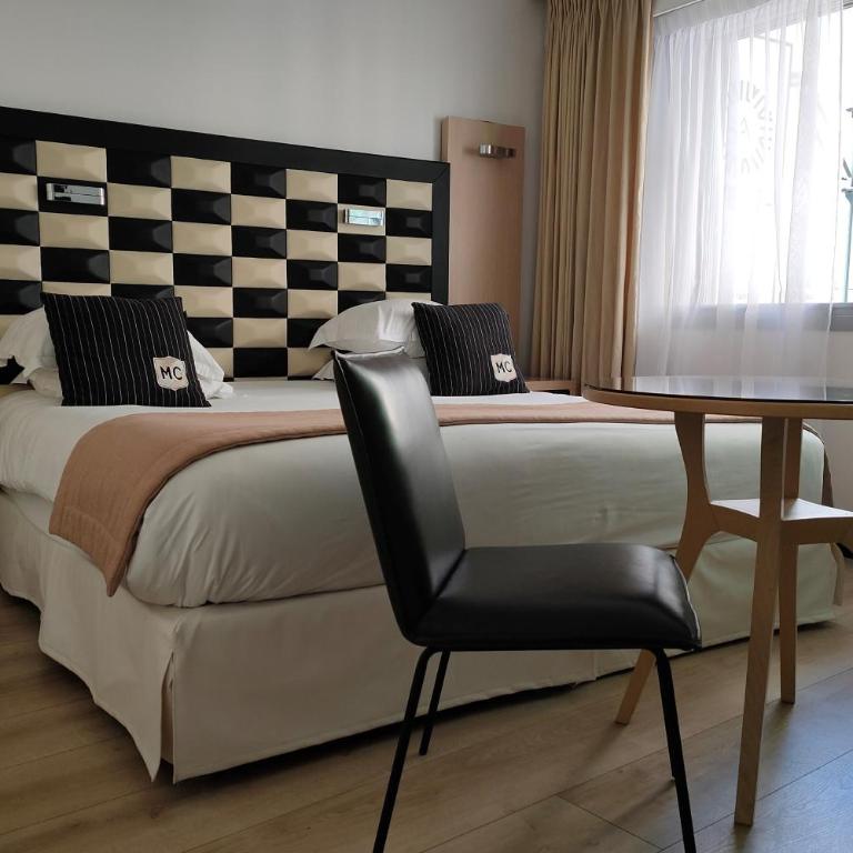 Hôtel Victoria - Chambre Double Confort - Vue sur Ville - 4