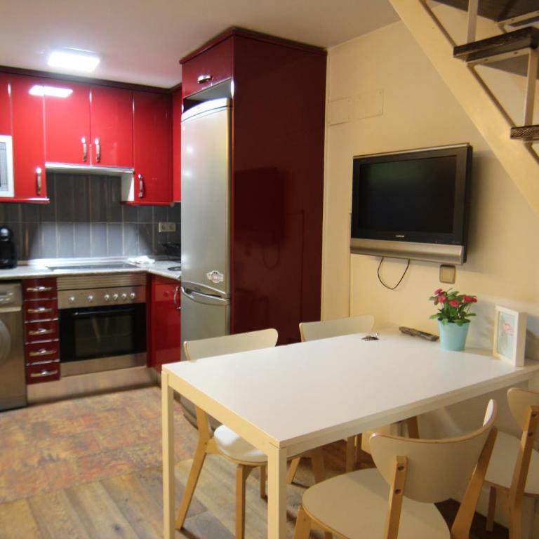 CHUECA Apartamentos Noxi - Dúplex para 6 - 4