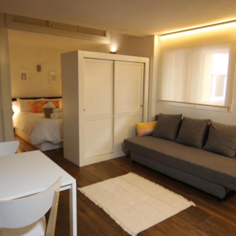 CHUECA Apartamentos Noxi - Dúplex para 6 - 2
