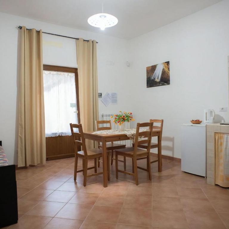 Red Rose B&B - Apartment - 12