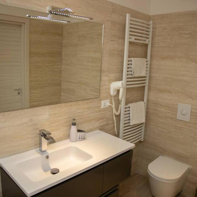 B&b Miramare Taranto - Three-Bedroom Apartment - 15