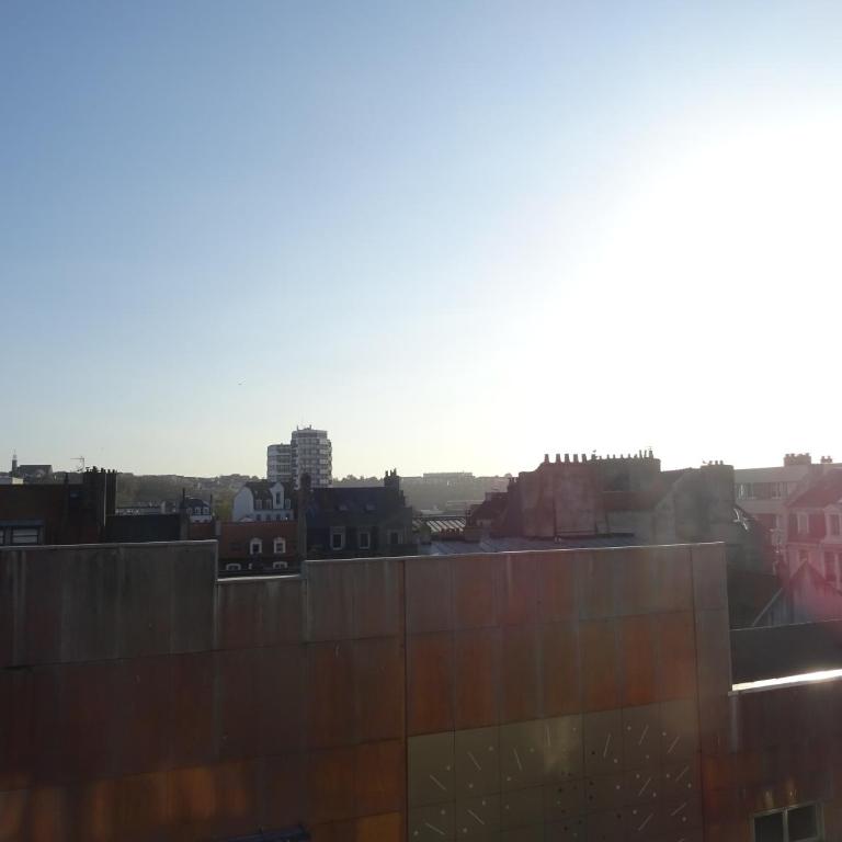 85m² hyper-centre place Dalton - Chambre Double avec Salle de Bains Commune - 6