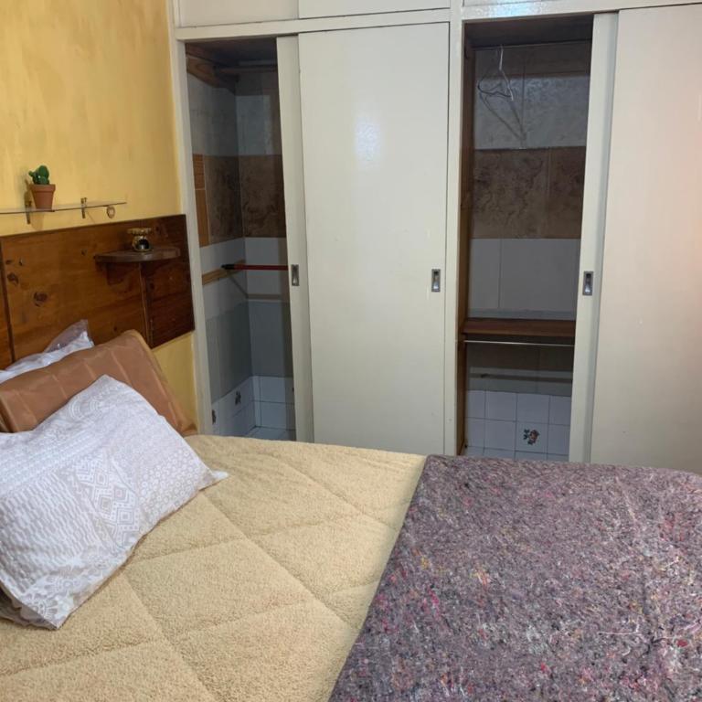 Departamento Centro Plaza 9 Julio - Three-Bedroom Apartment - 12