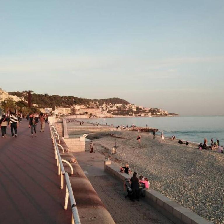 Appartement au cœur de Nice - Apartamento de 2 dormitorios - 52