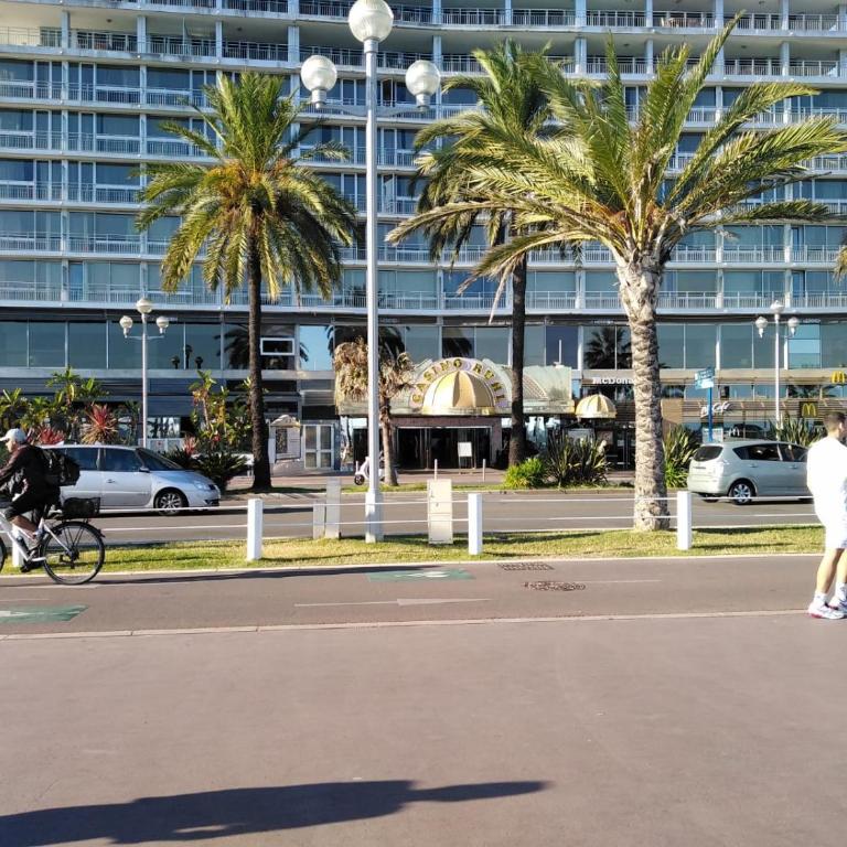 Appartement au cœur de Nice - Apartamento de 2 dormitorios - 68