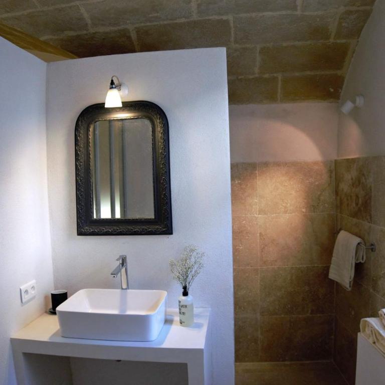 Les Canisses, magnifique appartement avec terrasse au cœur d'Uzès - Appartement 1 Chambre - 5