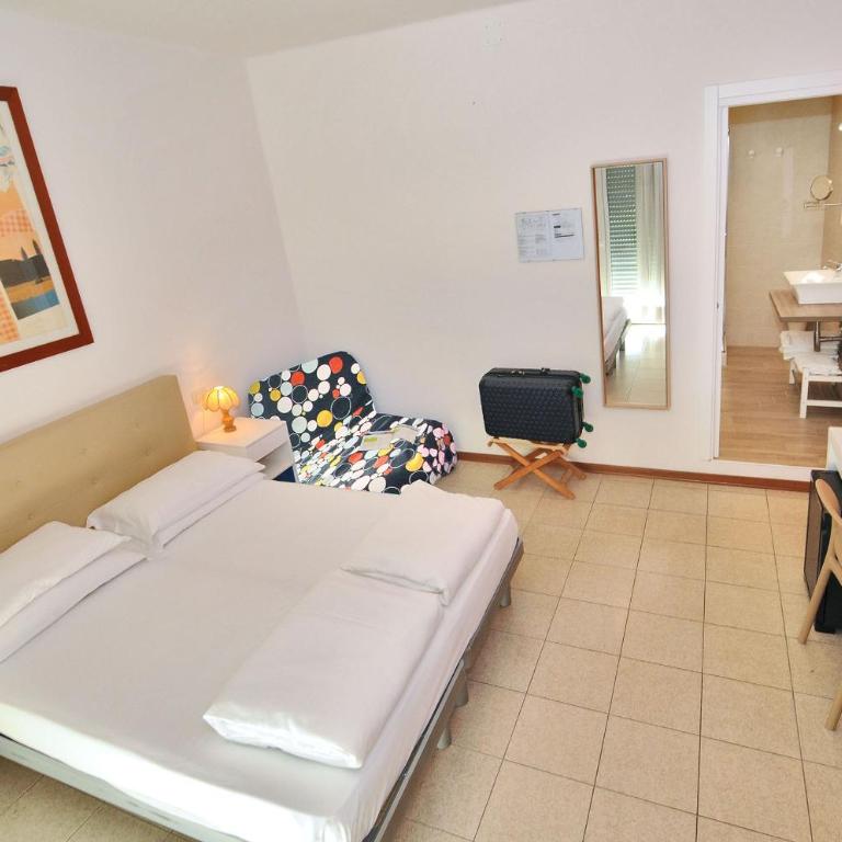 Hotel Nederland - Camera Matrimoniale/Doppia con Letti Singoli - 6