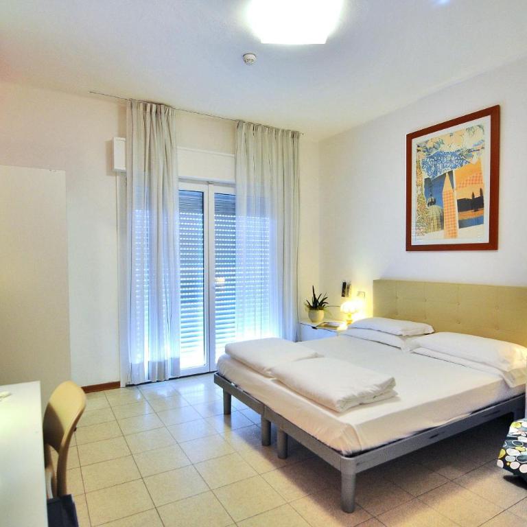 Hotel Nederland - Camera Matrimoniale/Doppia con Letti Singoli - 8