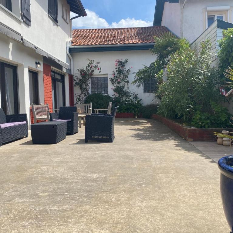 Hiru Alabak - Maison à Biarritz, piscine, jardin, 8 personnes - Villa - 7
