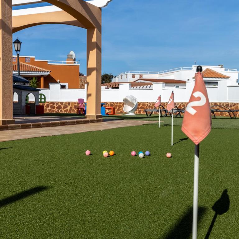 Perfect for family holidays with private pool, near beach and golf- Villa Ashley - Villa - 17