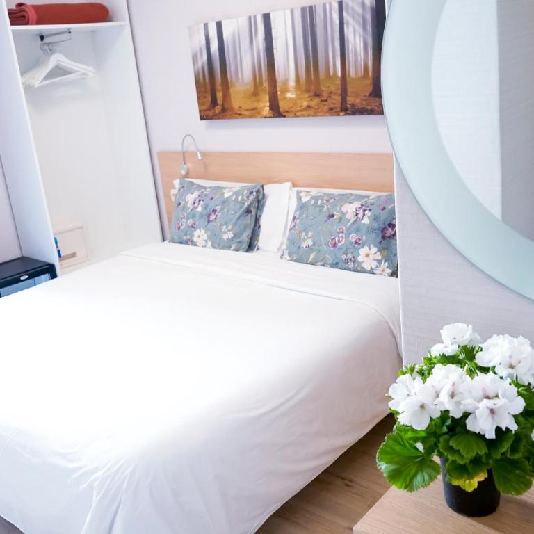 Pensión Easo - Doppelzimmer mit eigenem Bad - 15