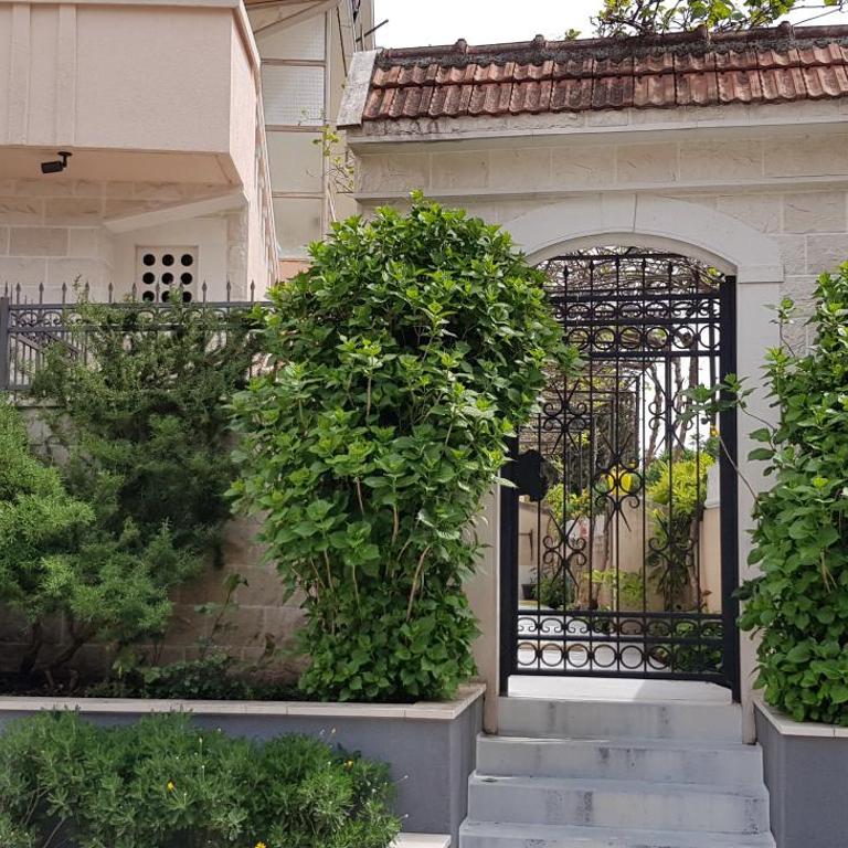 Porto View Three-Bedroom Duplex - One-Bedroom Apartment with Terrace - 1