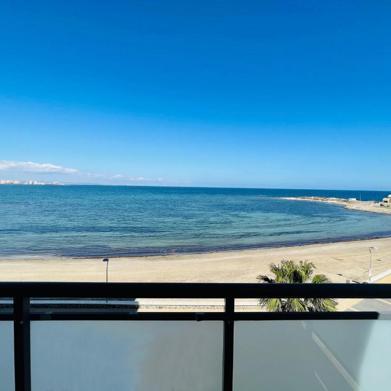 Puerta del Mediterraneo by Alina365 - Apartamento - 1