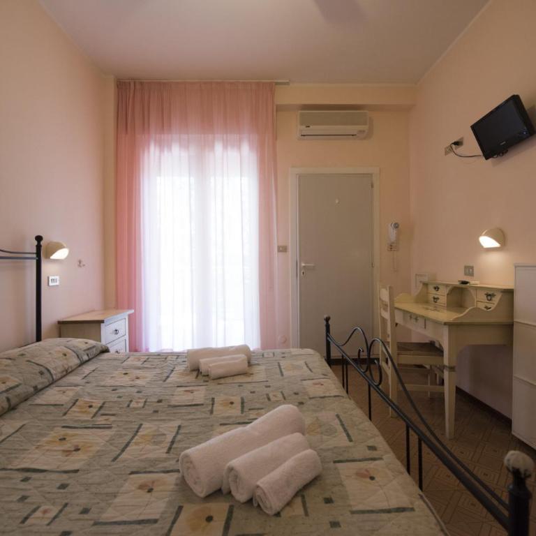 Hotel Settebello B&B - Camera Matrimoniale Piccola - 3