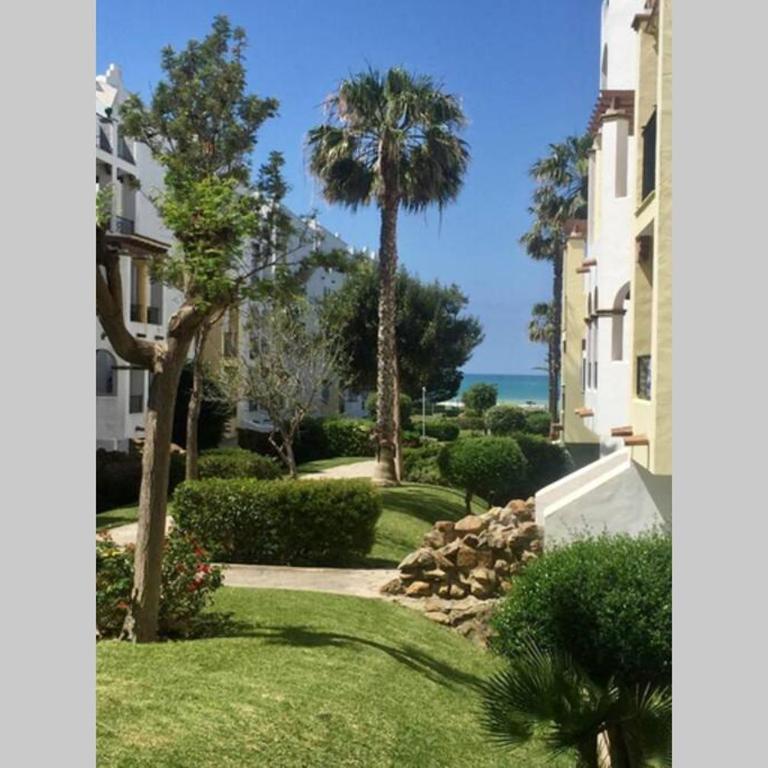 Apartamento 1ª linea de playa en Atlanterra,Zahara de los Atunes - Two-Bedroom Apartment - 21