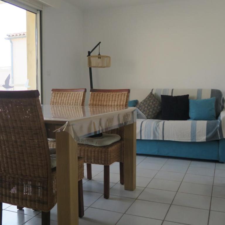 Sol-y-Days Mayflower, appartements climatisés résidence avec piscine proche centre - Appartement (6 Personnes) - Vue sur Piscine - 3
