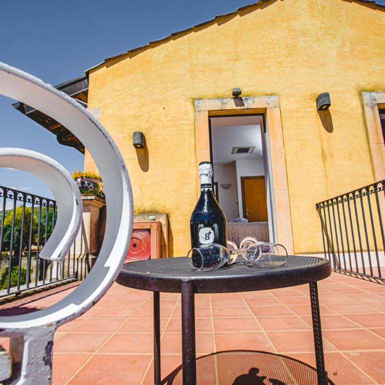 Nuovo Castello Crisilio - Double Room with Terrace - 8