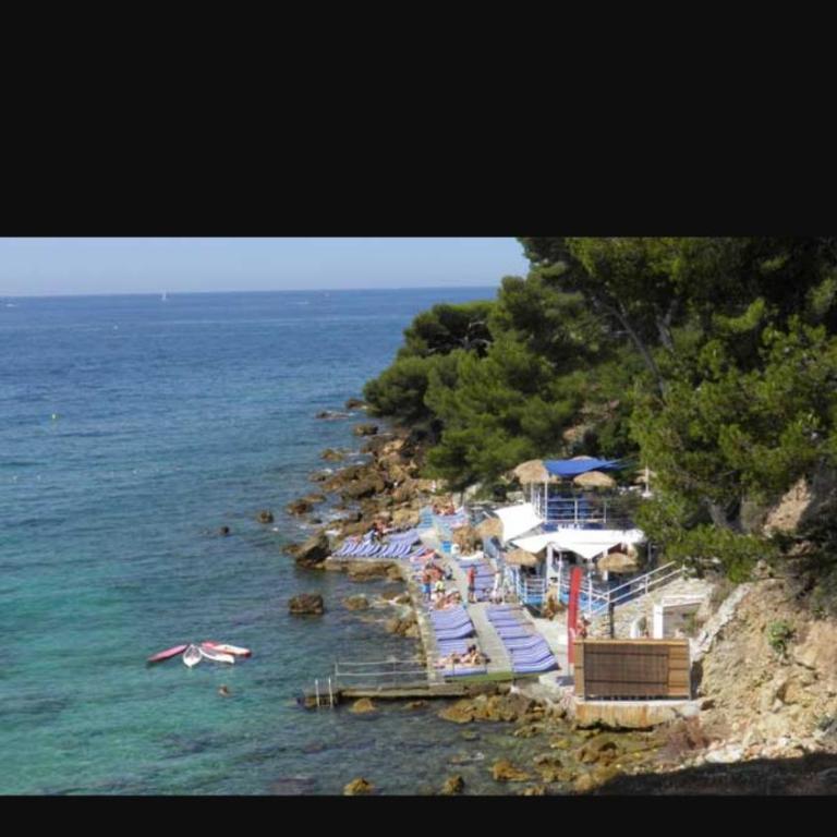 STUDIO RDJ TERRASSE PISCINE SANARY SUR MER Proche plages à pieds - Apartment mit 1 Schlafzimmer - 13