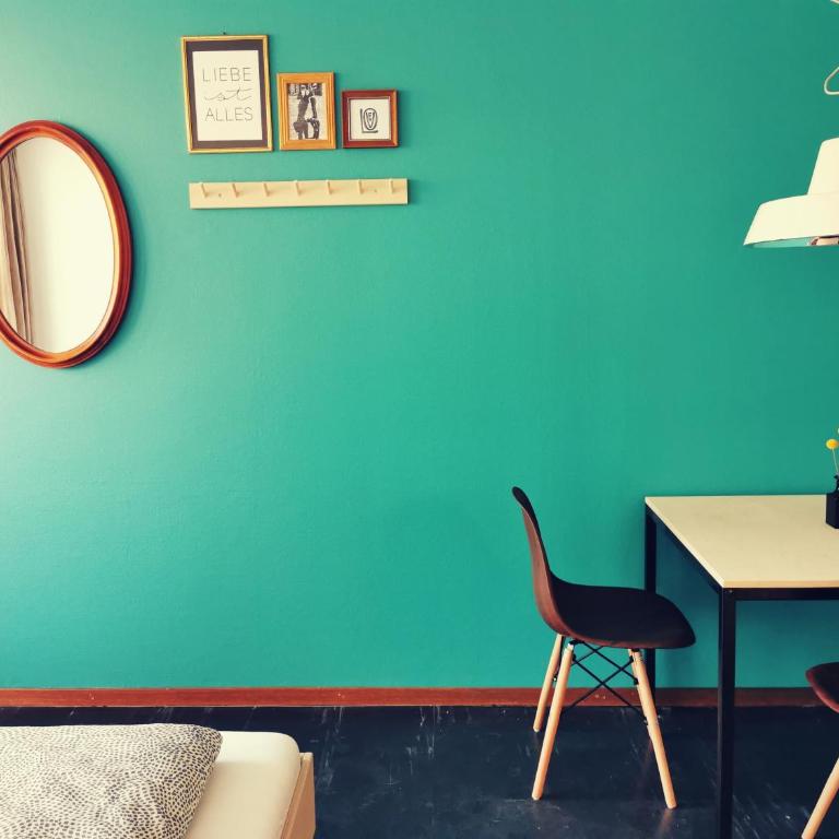 Backpackers Luzern - Budget Doppel-/Zweibettzimmer mit Gemeinschaftsbad - 1