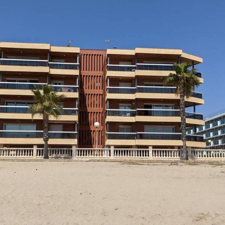 Jacob Apartament - Mas d'en Gran - Two-Bedroom Apartment with Terrace - 1