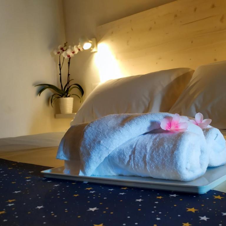 Loggia delle stelle - Camera Matrimoniale con Bagno Privato - 2